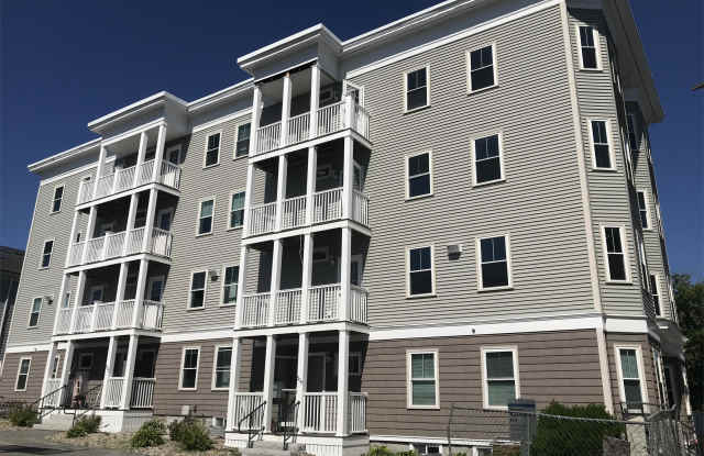 501 Moody Street - 13 photos photos