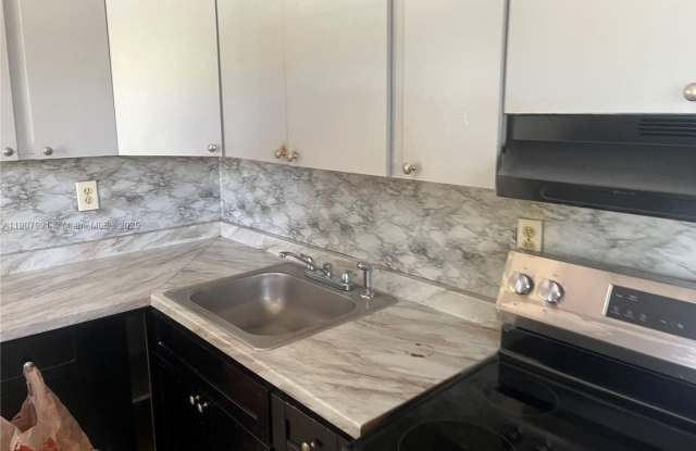 15812 NW 39th Court 15812, Miami Gardens, FL 33054 photos photos