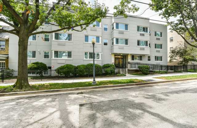 734 Longfellow Street Gallery 1