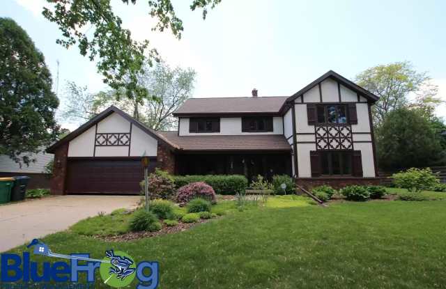 708 Meadowbrook Lane - 708 Meadowbrook Lane, Fond du Lac, WI 54935