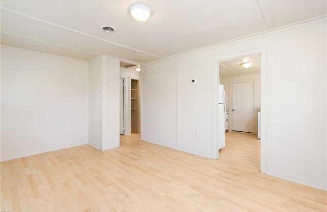15 Shelby Street Gallery 2