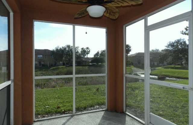 Quality Townhome In Convenient Location! Gallery 4