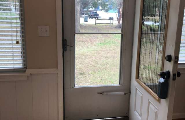 2 BED / 1 BATH UNIT photos photos
