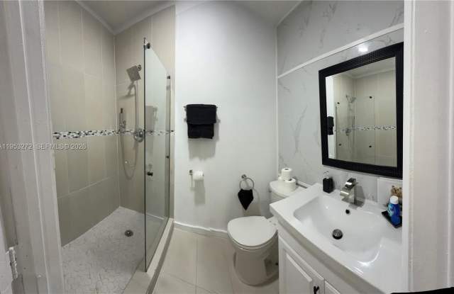 16330 SW 107th Ave photos photos