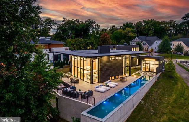 9433 FERRY LANDING Court Gallery 4