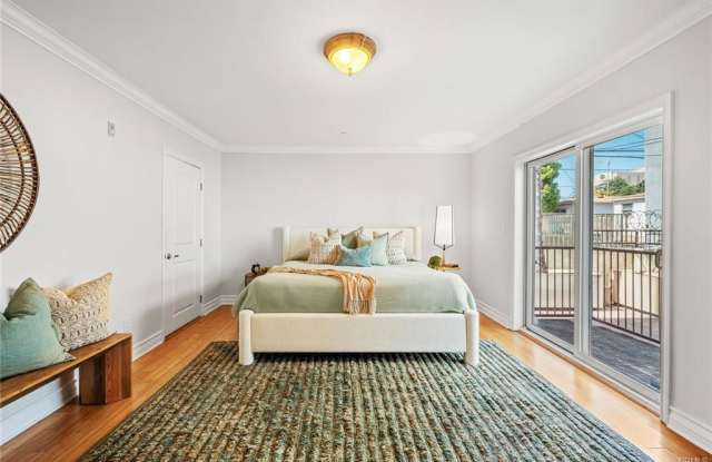 1828 Glendon Avenue photos photos
