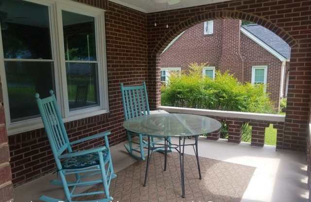 403 Pickens Ct Gallery 3