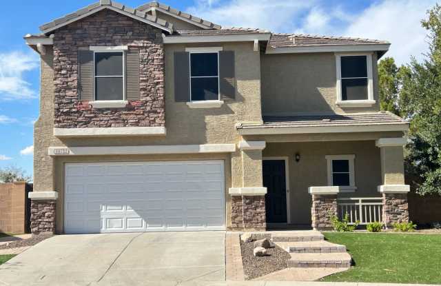 BEAUTIFUL HOME IN SURPRISE FARMS! Gallery 1