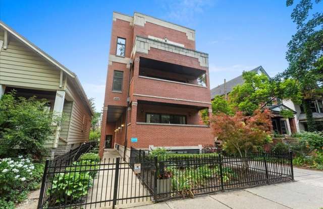 2018 W Chase Avenue photos photos