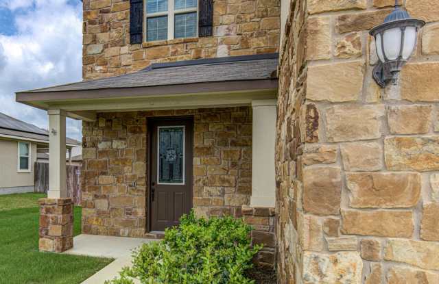 **TWO WEEKS FREE RENT!!** Beautiful 3 bedroom, 2.5 bath energy efficient home in the desirable Verona community! Gallery 4