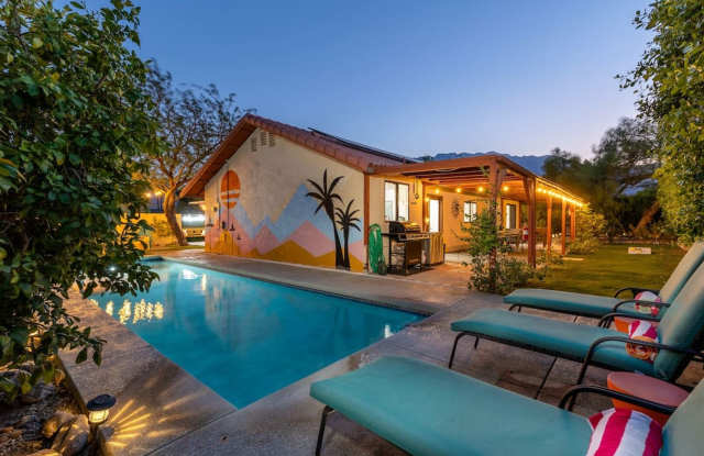 Beautiful fully furnished 3 bedroom home in Palm Springs photos photos