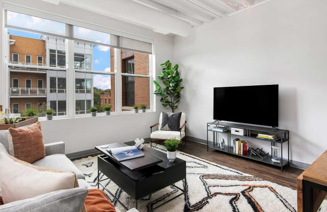 Wrigleyville Lofts Gallery 2