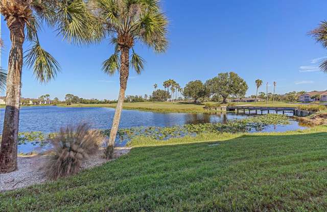 Call for last minute discounts!!! *2BR/2B W/DEN Lake View Condo in Heritage Oaks Golf & Country Club Gallery 4