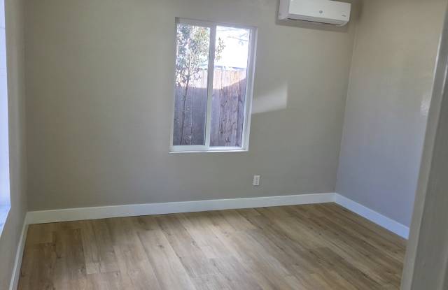4245 41st Street - A Gallery 2