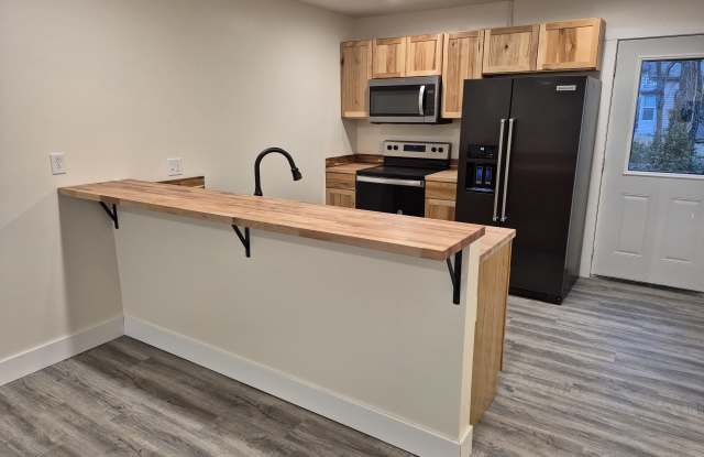 615 Iowa St photos photos