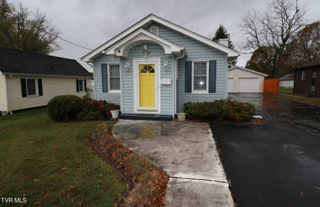 1621 Woodside Drive photos photos