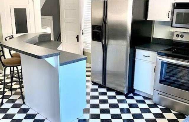 702 S Altadena Avenue Gallery 3