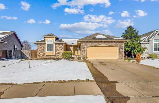 10530 W University - 10530 University Court, Wichita, KS 67209