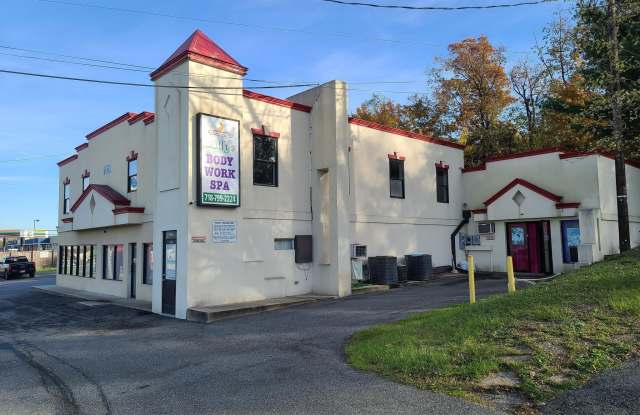 1711 PULASKI Highway Gallery 4