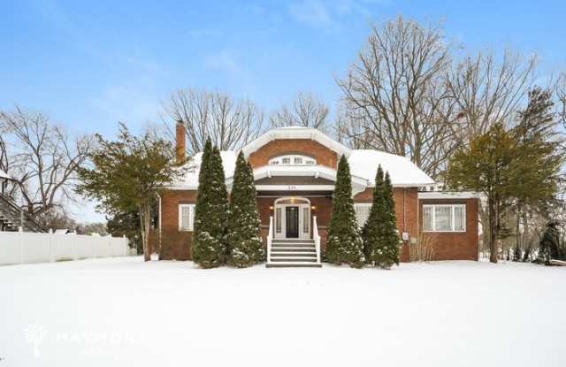 231 31st Street Northwest photos photos