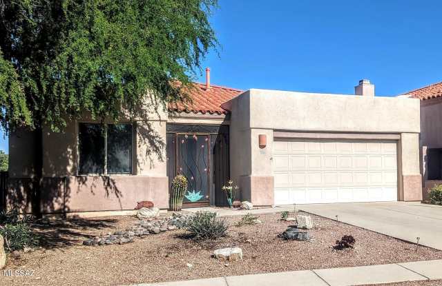 5245 N Sterling Springs Drive Gallery 1
