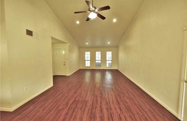1315 Timberview Drive Gallery 4