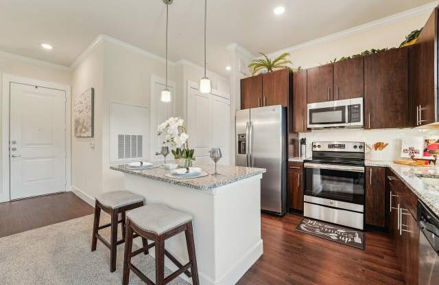 Active Adult- Ivy Point Kingwood Gallery 2