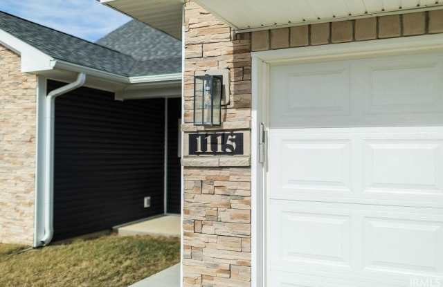 1115 W Rangeview Circle Gallery 3