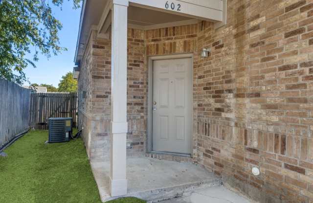 602 East College Avenue photos photos