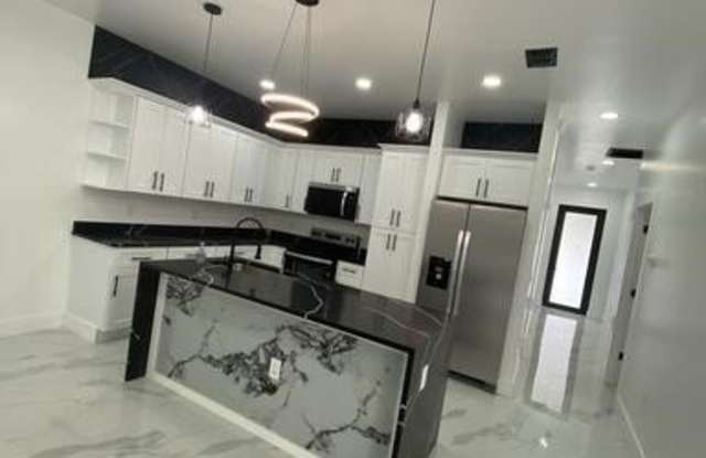 2245 Fairway Drive Gallery 4