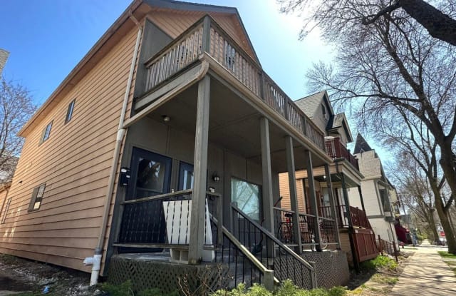 2512 N Bartlett Ave - 2512 North Bartlett Avenue, Milwaukee, WI 53211