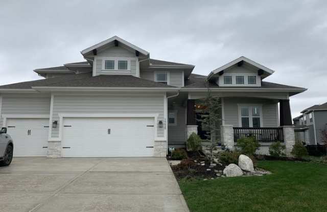 16620 South Schweiger Drive - 16620 South Schweiger Drive, Olathe, KS 66062