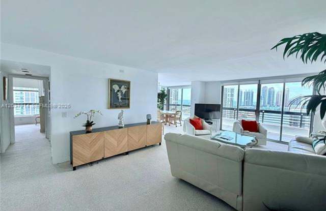 3500 Mystic Pointe Dr cu-2306, Aventura, FL 33180 Gallery 1