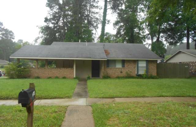 3 bedroom 2 bathroom Gallery 1