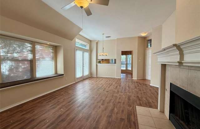 7904 Country Ridge Lane Gallery 3