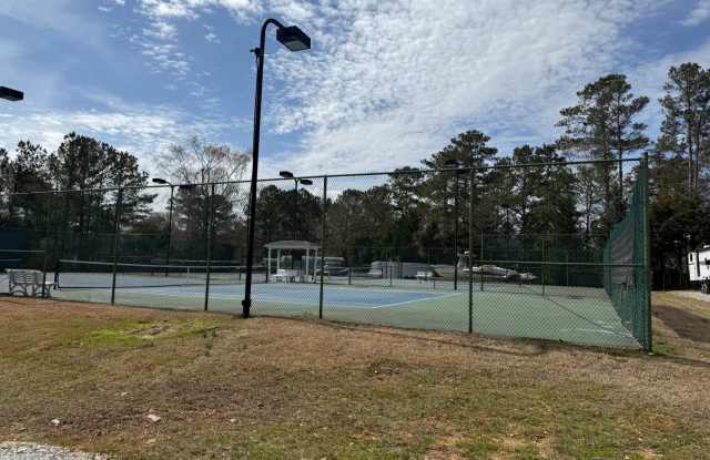 LAKE MURRAY ACCESS | FOUR BEDROOMS | CORNER LOT Gallery 3