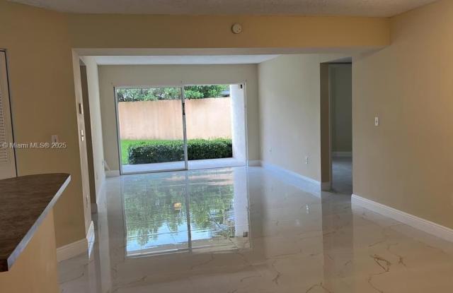 6284 NW 186th St photos photos