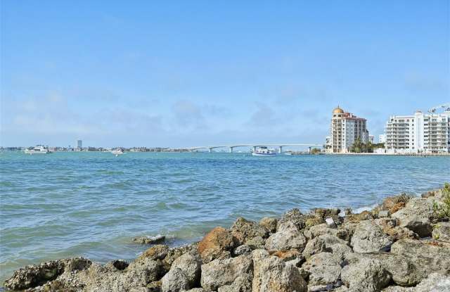 1771 RINGLING Boulevard Gallery 2