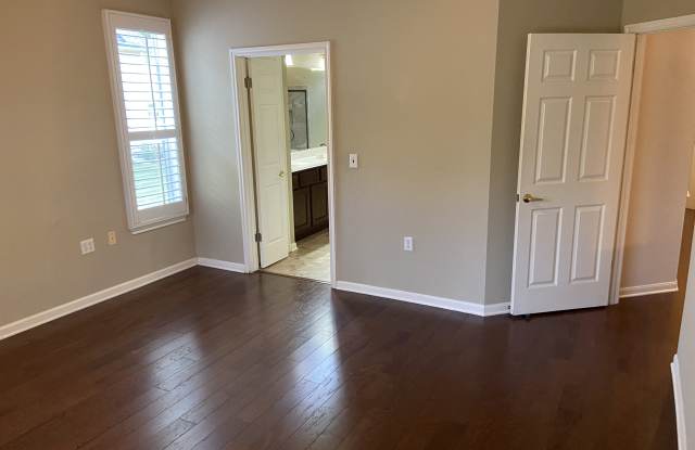 196 Whispering Wind Drive Gallery 4