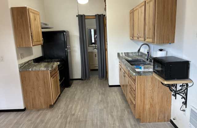 1012 Russell Way photos photos