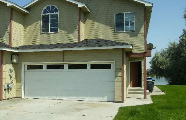 Waterfront Duplex for Rent!! photos photos