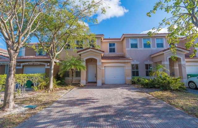 16620 SW 47th Ter photos photos