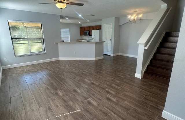 2516 EDGEWATER FALLS Drive Gallery 2