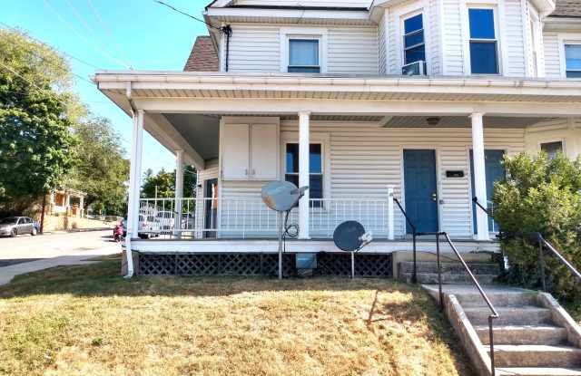 476 North Franklin Street Apt 1 Gallery 2