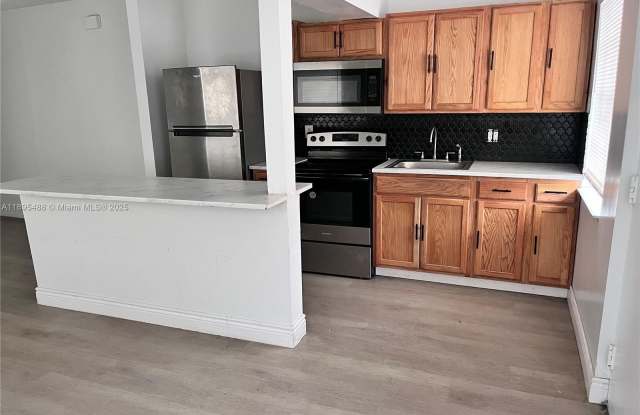 3338 SW 24th Ter photos photos