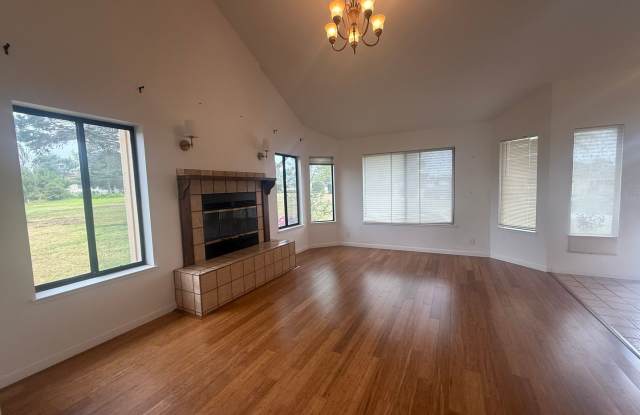 Beautiful Royal Oaks Home Gallery 4