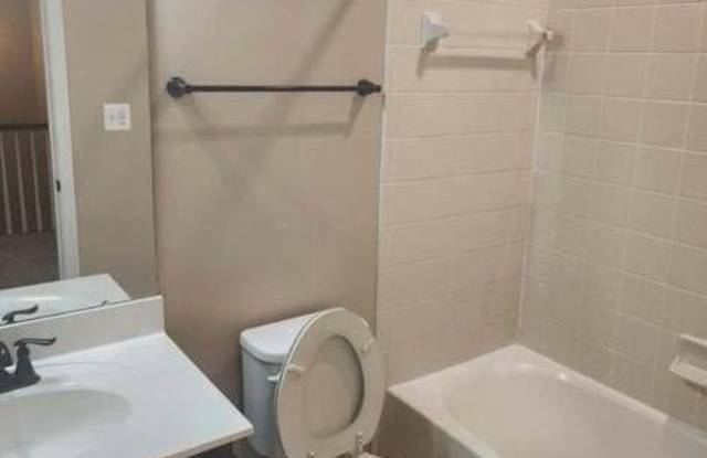 15613 SWANSCOMBE Loop Gallery 2