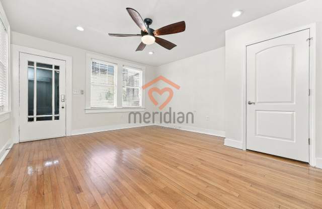 2 bedroom / 1 bath ~ Downtown Charleston Gallery 4