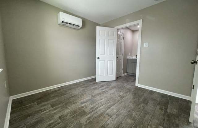 209 Magnolia St. B photos photos