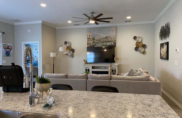 1148 SHETLAND DR Gallery 3